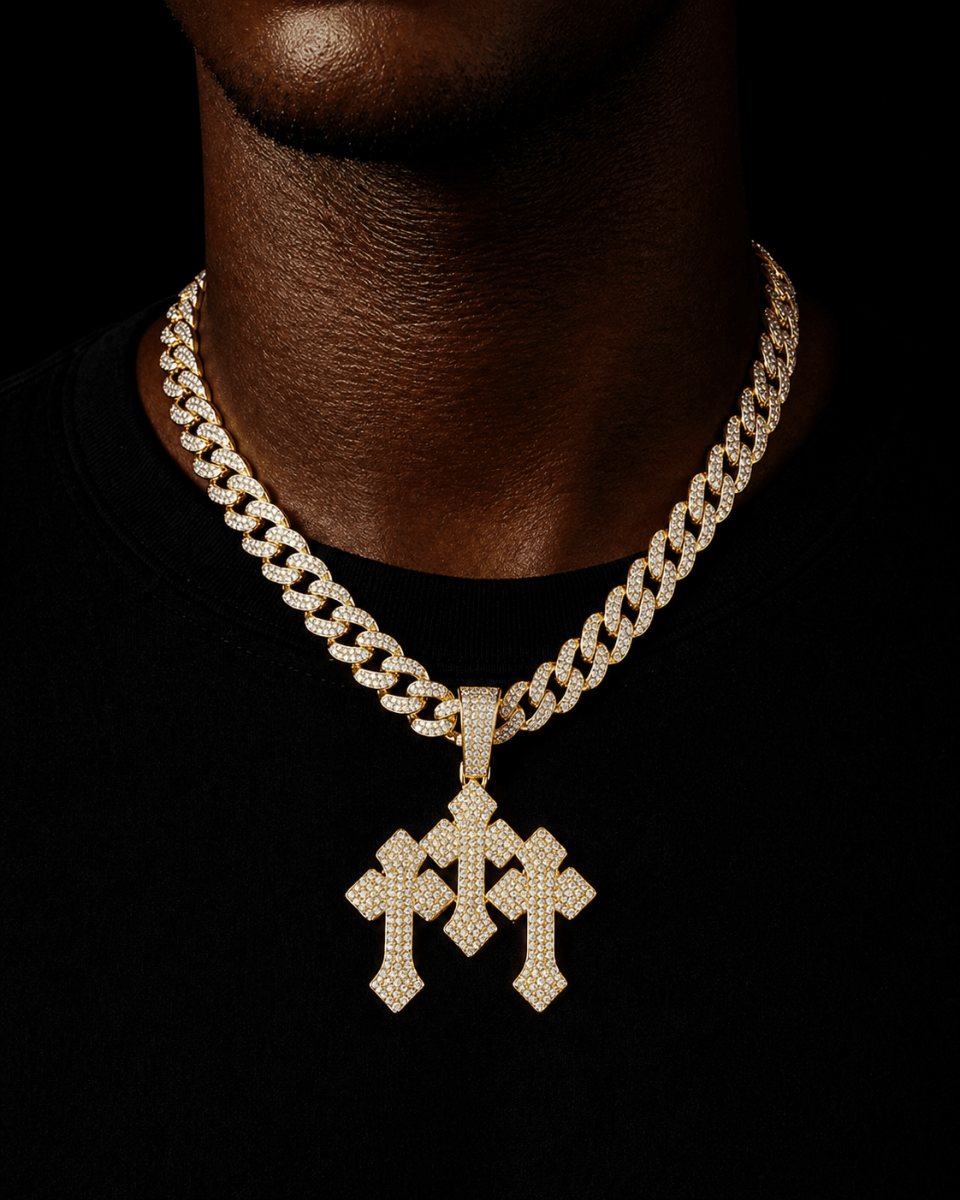 TRIPLE CROSS ICED PENDANT | GOLD